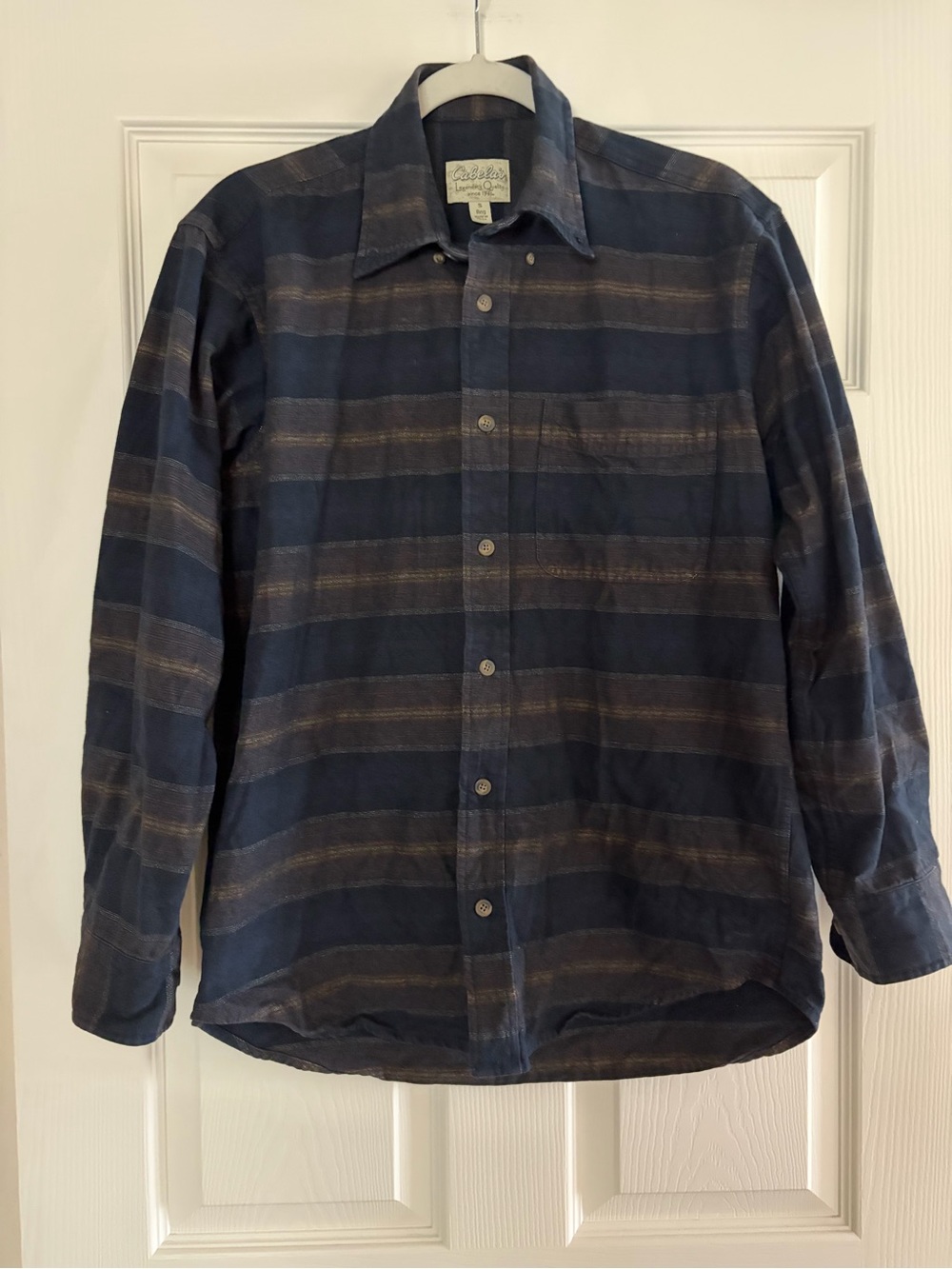 Cabelas Mens  Heavy Long Sleeve Button Down Shirt Size S